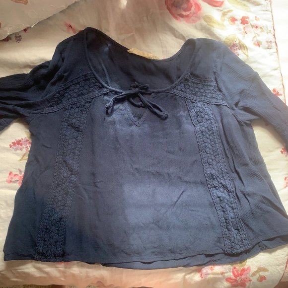 Hollister Long Sleeve Top in Navy - Picture 8 of 9